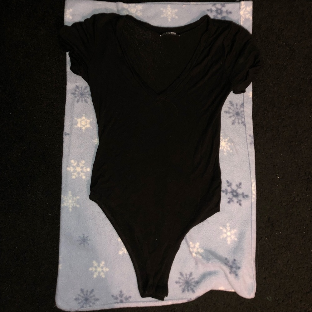 Fashion Nova Black V Neck BodySuit